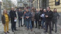 Жители на Приморско Царево и Созопол протестираха пред сградата на