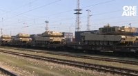 Американски танкове преминаха по жп линията в Русе на път