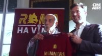 Директорът на Рома Тиаго Пинто изненада най възрастния притежател на сезонна