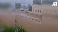 Наводнени улици в Симитли след силна буря в района На