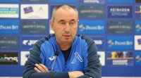 Треньорът на Левски Станимир Стоилов говори пред медиите преди