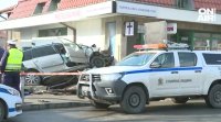 Тежка катастрофа в района на Нови Искър Автомобил се е