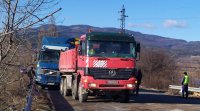 Катастрофа между автобус, превозващ деца за Косово, и камион затвори
