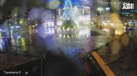 Вандали угасиха светлините на коледната елха в Бургас Вечерта в