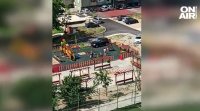 Автомобил се вряза в детска площадка в Сливен тази сутрин