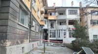 71 годишна жена пострада при взрив на газ в жилищен блок