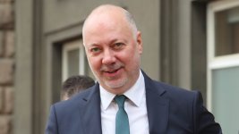 Росен Желязков: Някои ги наричат трусове, аз - неминуеми процеси по напасване