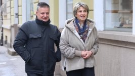 Весела Лечева не успя да влезе в сградата на БОК: Обидно е