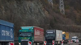 АПИ с важна информация за ТИР-овете, пътуващи по АМ "Хемус" 