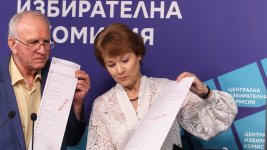 Компрометирана ли е честността на изборите? Партии ще сезират ВАС, Донев не вижда проблем