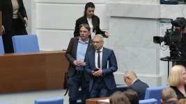 ПП-ДБ: Няма да участваме в цирка, поставящ България като провинция на Путинова Русия