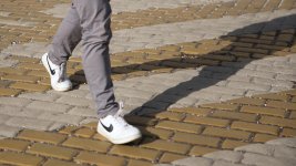 Helpbook: Спрете безумието с пешеходци, които пресичат по безобразен начин