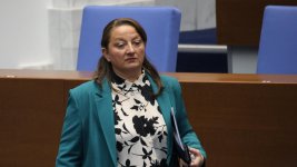 Сачева отрече ГЕРБ-СДС да са търсили подкрепа от Пеевски: Очакваме диалог с ПП-ДБ