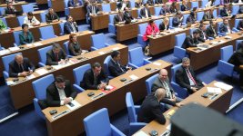 НС гласува отлагането на либерализацията на пазара на тока, синдикатите готвят протест