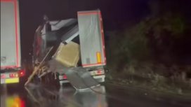 Катастрофа между два камиона затвори пътя Велико Търново - Русе (ВИДЕО)