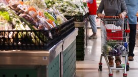 Цените рязко падат: Кои храни поевтиняха през седмицата, някои с 20%