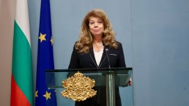 Йотова към Скопие: Забравете, че разширяването на ЕС е двустранен въпрос с България