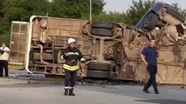 Тежка катастрофа в София със загинал и много ранени, ударили са се автобус и коли