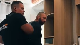 Стоян Колев е задържан по време на лайв в Испания (ВИДЕО)