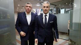 Гюров и Кандев печелят изборите в чужбина с голяма преднина