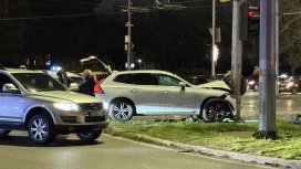 Тежка катастрофа: Шофьор обърка светофара и се блъсна челно в София