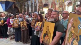Майстори на иконописта в Бачковския манастир: Това е любимо дело, дава радост
