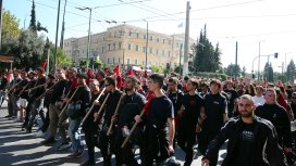 Голяма стачка парализира влаковете и корабоплаването в Гърция