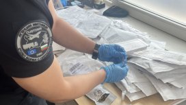 Спряха над 1000 онлайн поръчки с наркотици, маскирани като бонбони и вейпове