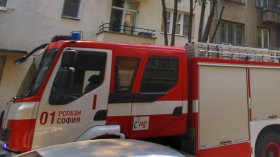 Пожар унищожи три къщи в столичния квартал "Факултета"