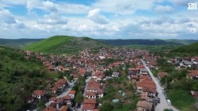 Рецепта за щастлив живот на село: Задружни хора и съхранени традиции в Галата