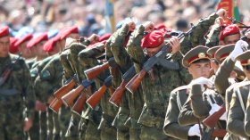 Заплатите на военните са увеличени с 5%, в Бюджет 2026 са заложени повече пари