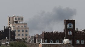 Хутите обвиниха Саудитска Арабия за атаки по летището в Сана