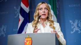 Италия забранява никаба и бурката в училищата, ограничава чуждестранните ученици