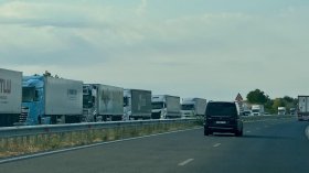 Ремонт предизвика над 7-километрова опашка от ТИР-ове на "Капитан Андреево"