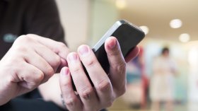 Старият телефон може да се превърне в охранителна камера само за 5 минути
