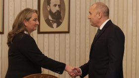 ГЕРБ призова Радев да се яви на избори, президентът отговори на Сачева за свой проект