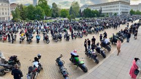 Мотористи блокират сърцето на София заради поскъпването на застраховките