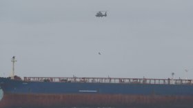 Танкерът Kairos остава блокиран в Черно море край Ахтопол