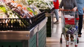 Цените рязко падат: Кои храни поевтиняха през седмицата, някои с 20%