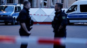 Мъж е с опасност за живота след стрелба в Германия