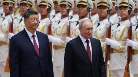 Си Дзинпин посрещна Путин с военни почести в Пекин: "Китай и Русия трябва да си помагат"