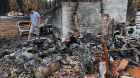След огнената стихия във Франция - снаряди, руини и разрушени домове (СНИМКИ)