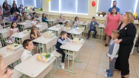 АСП отпусна по 153 евро на повече от 127 хил. ученици до 4-и и в 8-и клас
