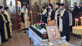 На поклонението пред убития Георги Кузев: "Кротък и много добър човек" (ВИДЕО)