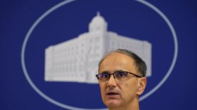 Сръбското правителство поиска разпускане на парламента и предсрочни избори