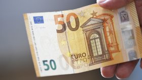 50 евро срещу инфлацията от 1 октомври и изпащане на коледните добавки през ноември