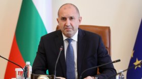 Радев: Купуваме още 5 зенитно-ракетни комплекса и висок клас дронове