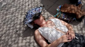 42-градусови горещини в Испания, голям горски пожар във Франция