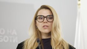 Велислава Петрова извика посланика ни в ОАЕ, започва проверка на посолството
