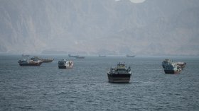 Нови атаки срещу петролни танкери в Ормузкия проток
